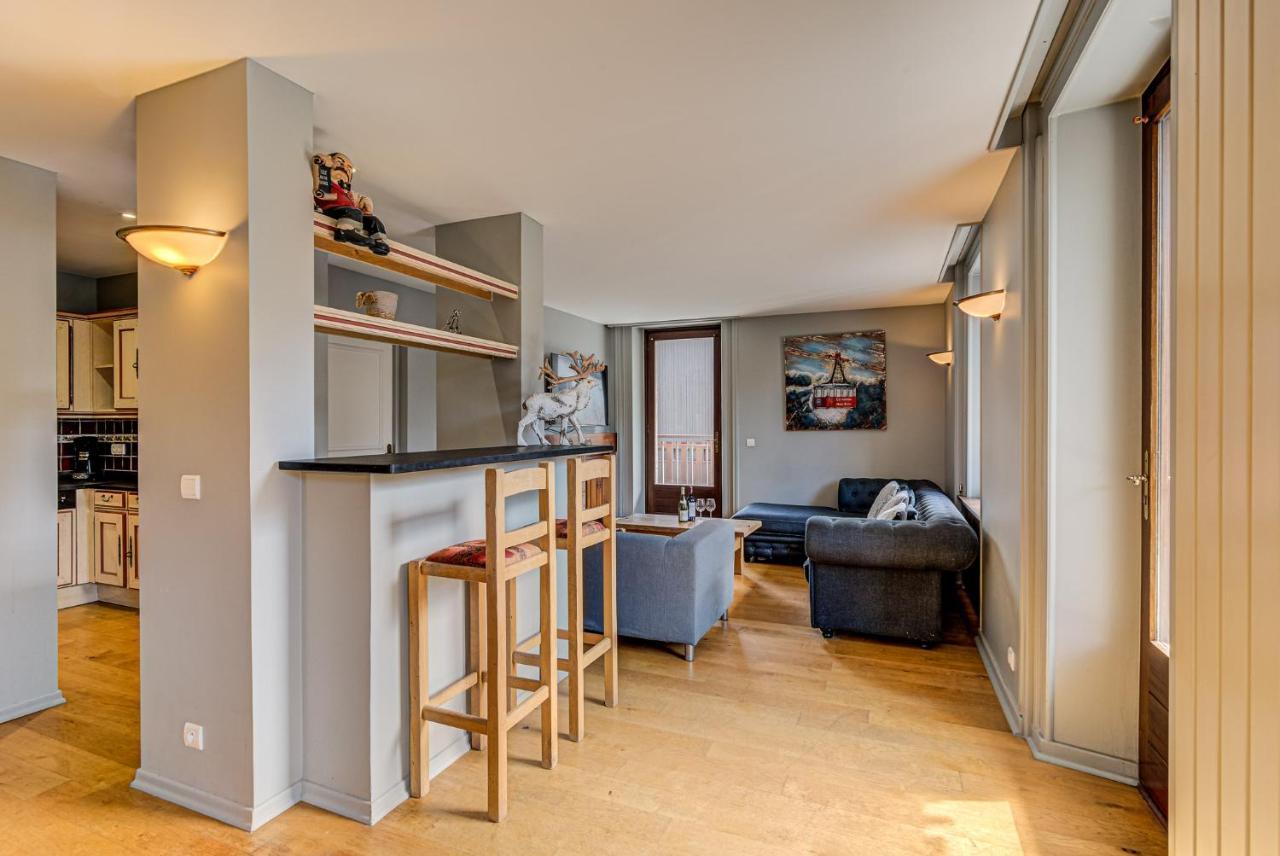 Apartment President - Alpes Travel - Central Chamonix - Sleeps 12 Exteriör bild